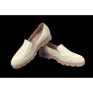 VIONIC Kensley Ivory Patent Leather Arch Support Loafers Womens Size 9 W Preppy